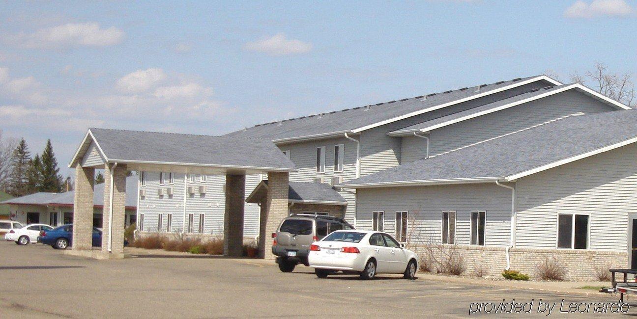 Eastwood Inn Motley Exterior photo